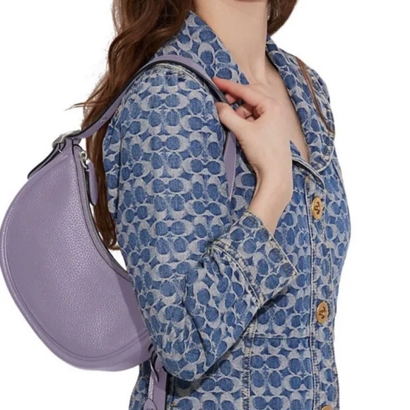 CC439 - Coach Luna Shoulder Bag - Picture 12 of 12